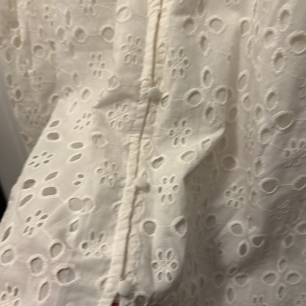 100% cotton lined eyelet button blouse - Picture 6 of 9